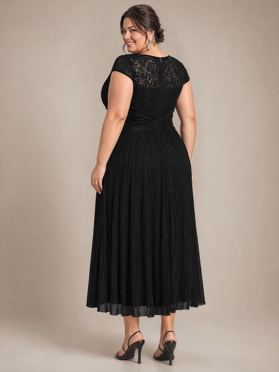 Robe midi à manches courtes col rond avec coupe évasée et tissu extensible #Couleur_Noir