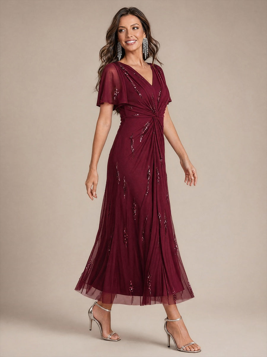 robe midi ajustée à manches courtes en V avec sequins et manches volantes #Couleur_Bordeaux