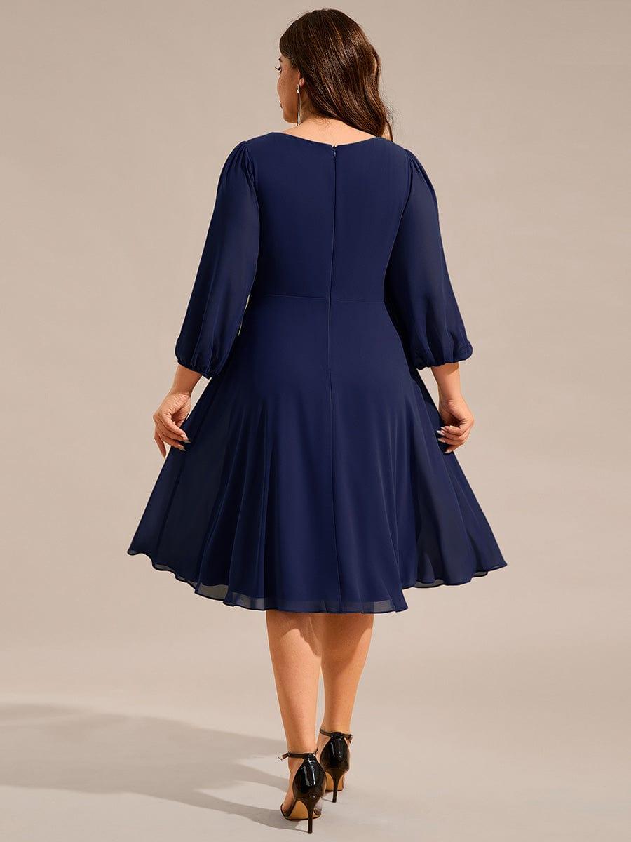 Robe d'invitée de mariage mi-longue grande taille avec chaîne à la taille #Couleur_Bleu Marine