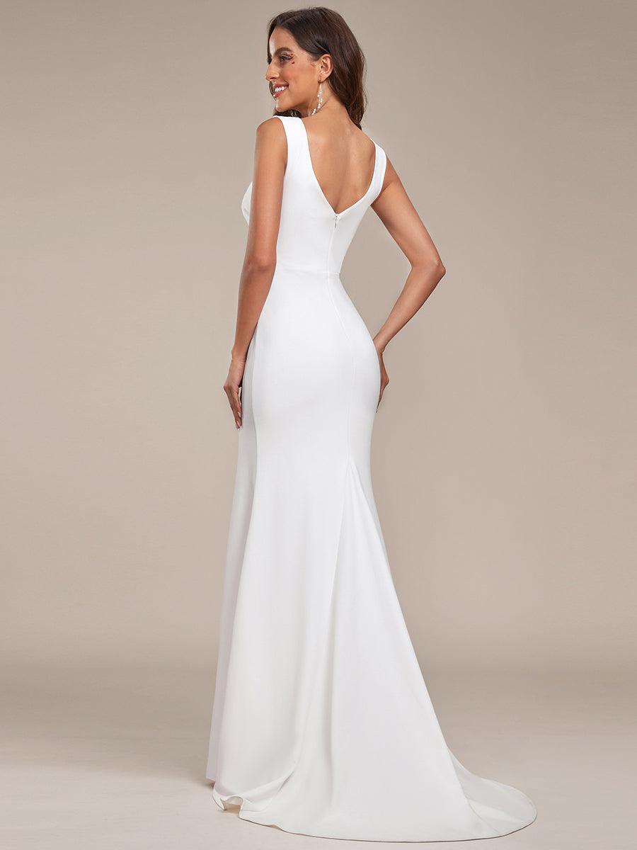 Robe de mariée ajustée et évasée en cœur froncée sans manches #Couleur_Blanc Robe de mariée ajustée et évasée en cœur froncée sans manches