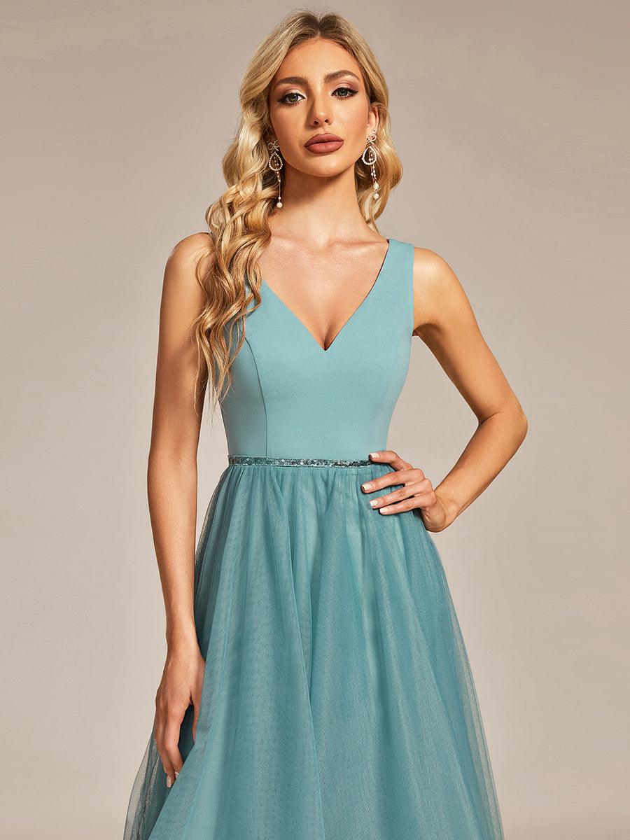 Robe de bal haute-basse sans manches en tulle #Couleur_Bleu Fume Robe de bal haute-basse sans manches en tulle