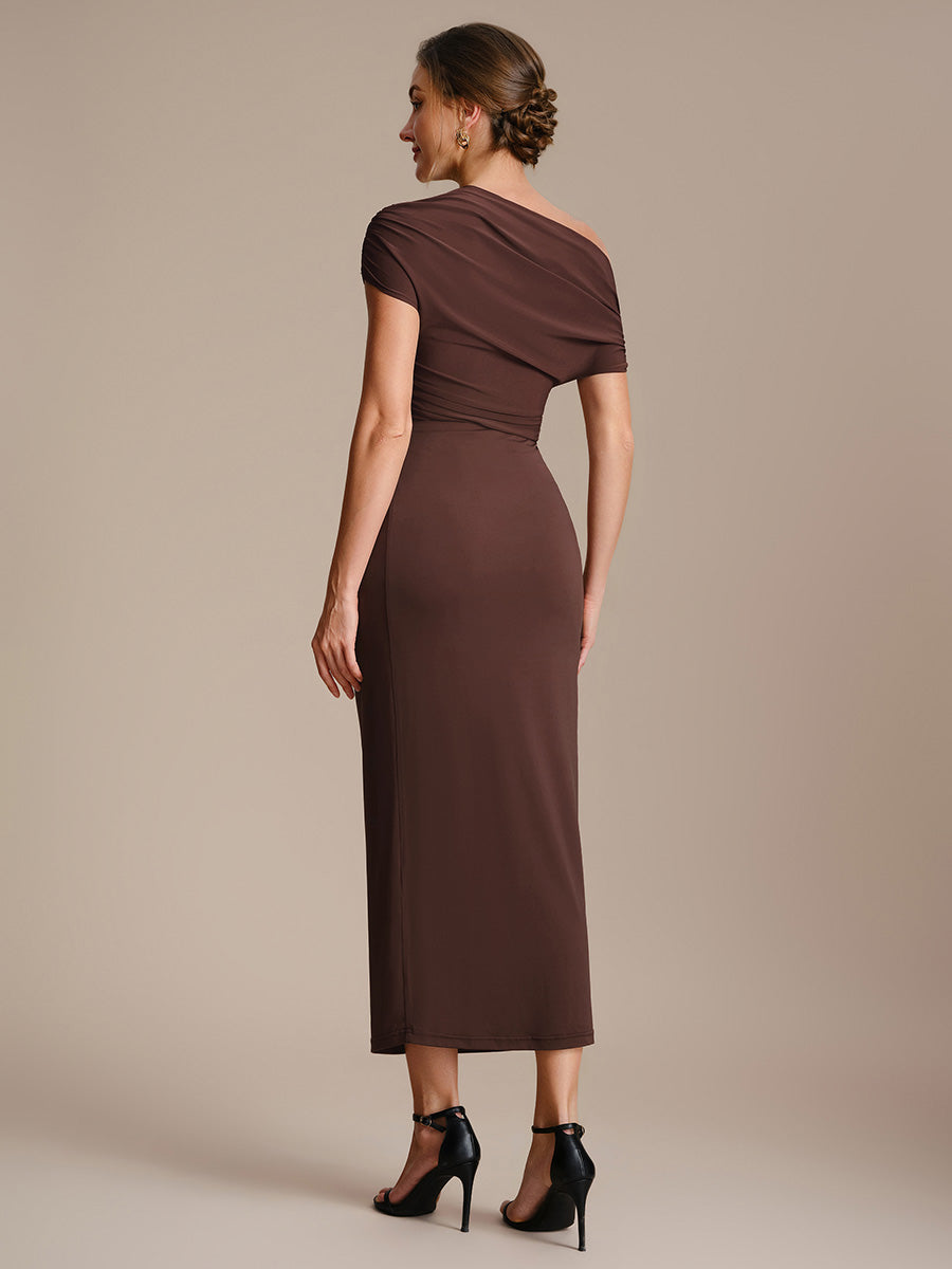 Robe midi bodycon très extensible à manches longues avec des détails élégants #Couleur_Marron chocolat