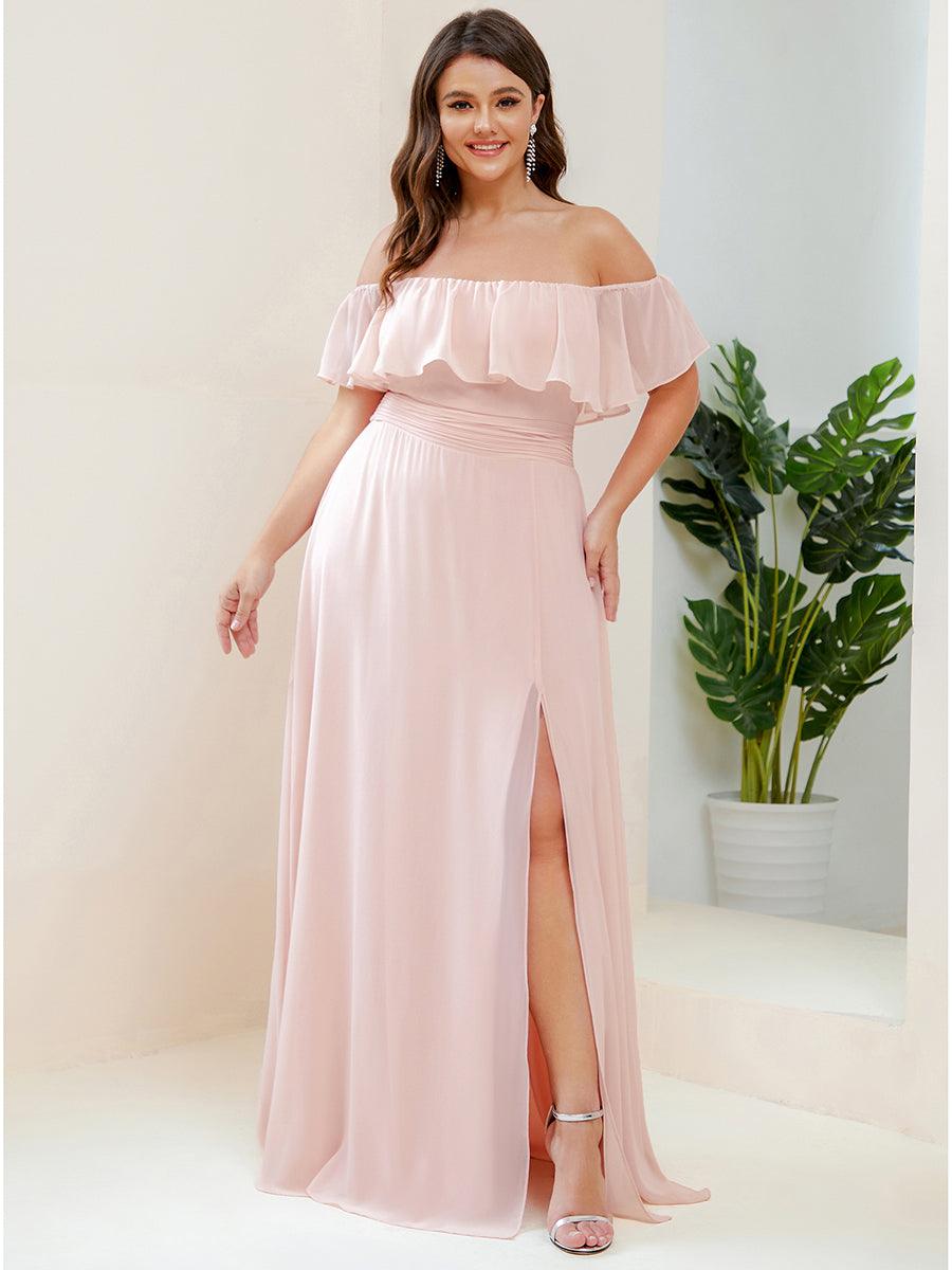 Robe de demoiselle d'honneur grande taille à volants et épaules dénudéess #Couleur_Rose