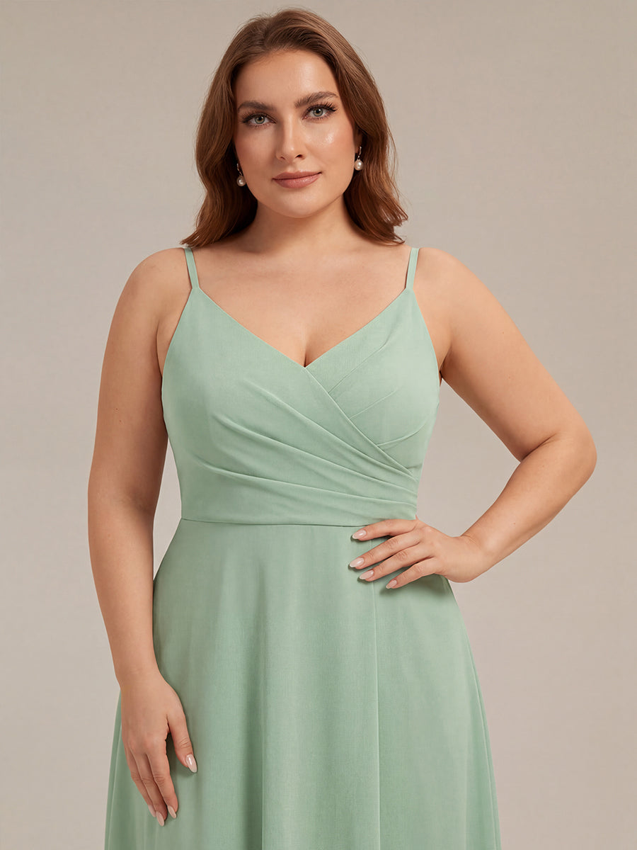 Robe de demoiselle d'honneur plissée à bretelles minces et encolure en V #Couleur_Menthe Verte