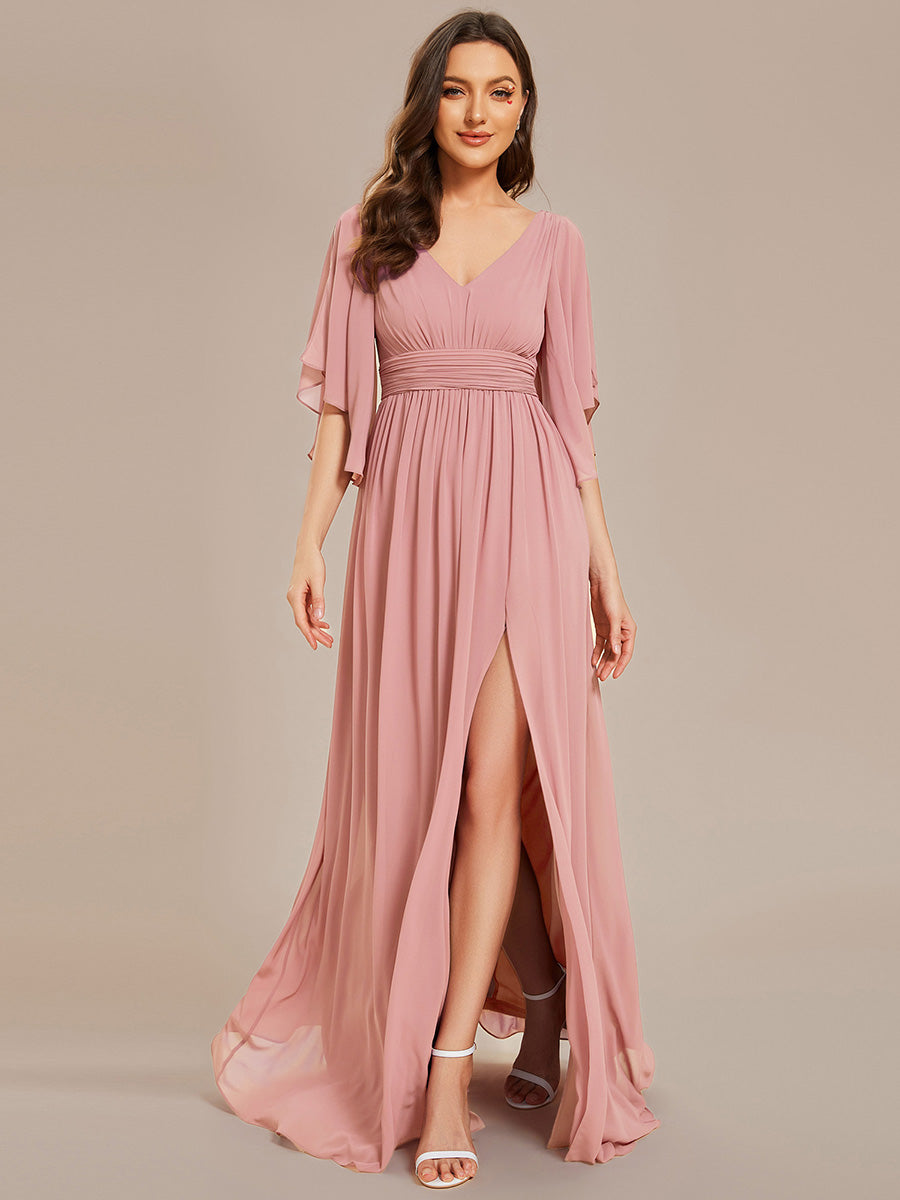 Robe Curvy en mousseline plissée Col V manches mi-longues #Couleur_Rose fumee