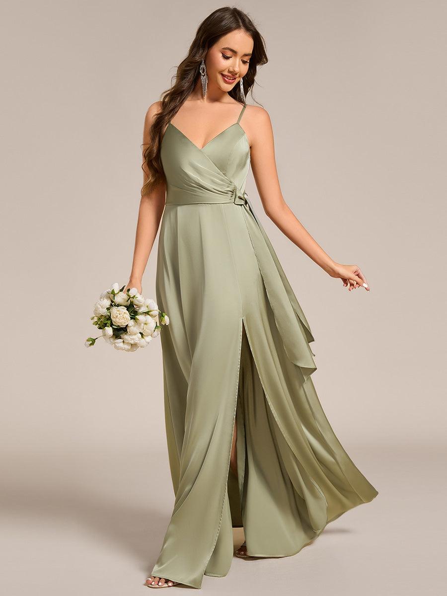 Robe de demoiselle d'honneur fendue en satin à bretelles #Couleur_ #Couleur_Vert sauge