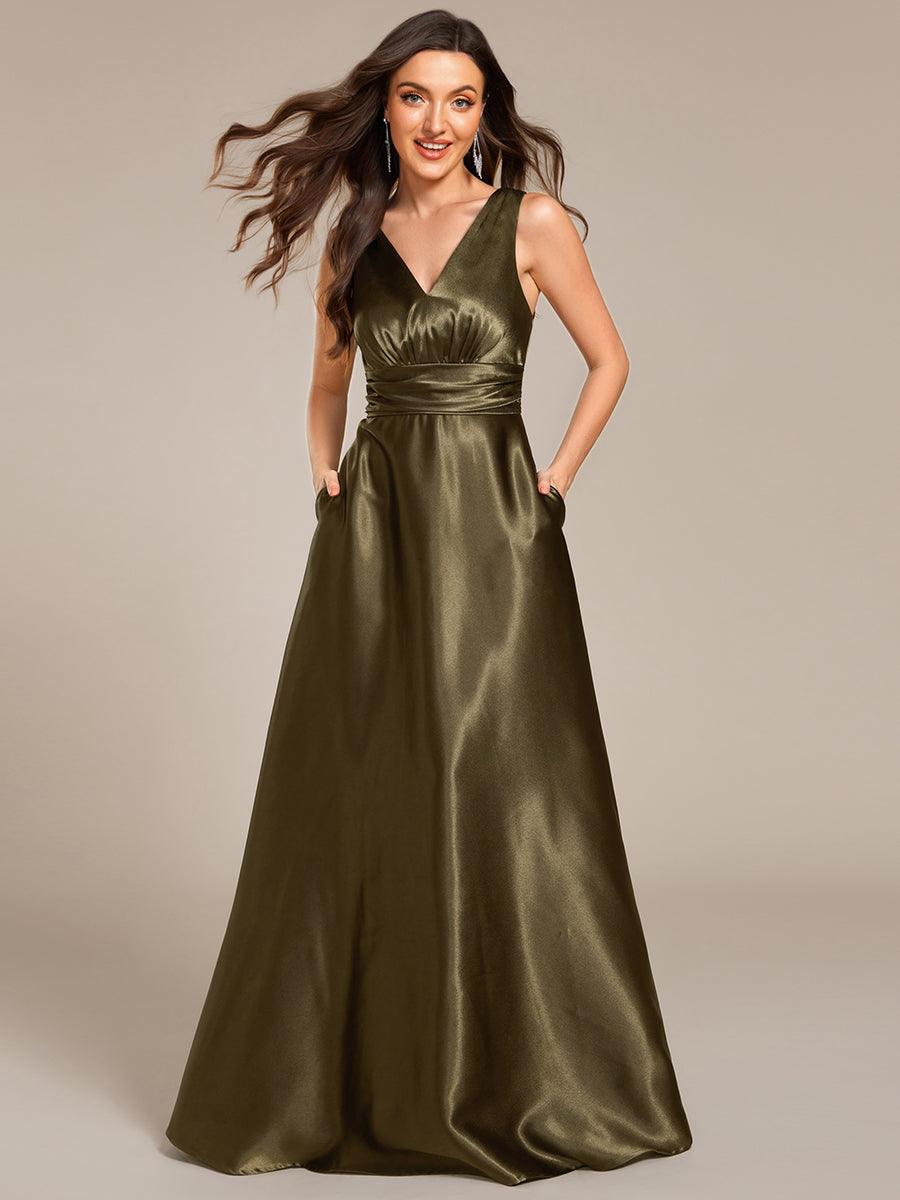 Robe de demoiselle d'honneur fendue en satin sans manches à col en V #Couleur_Vert Olive