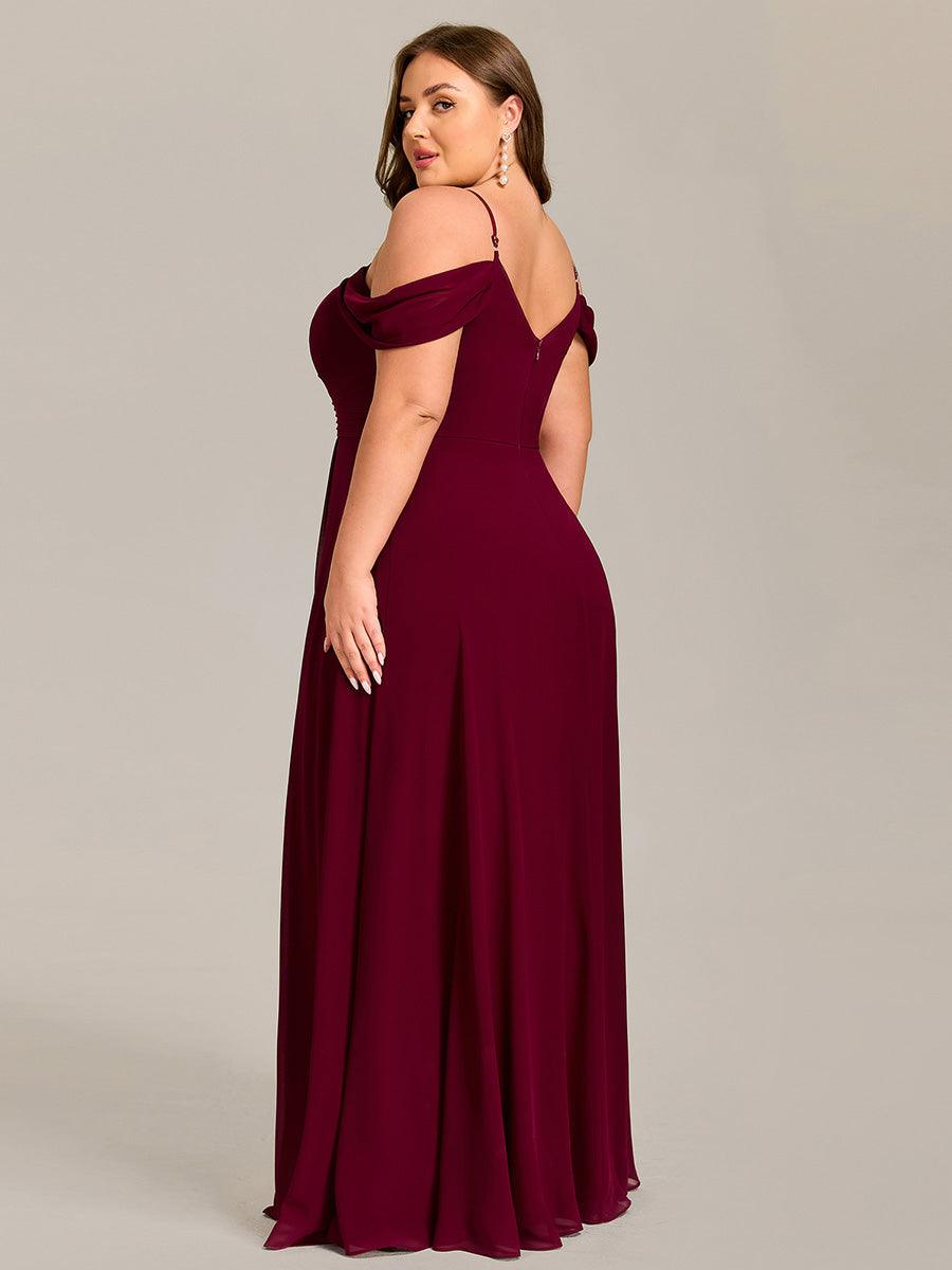 Robe de demoiselle d'honneur longue en mousseline à épaules dénudées et coupe trapèze multipositions #Couleur_Bordeaux