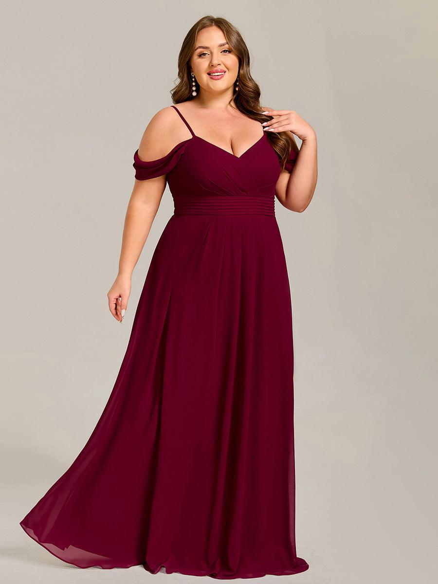 Robe de demoiselle d'honneur longue en mousseline à épaules dénudées et coupe trapèze multipositions #Couleur_Bordeaux