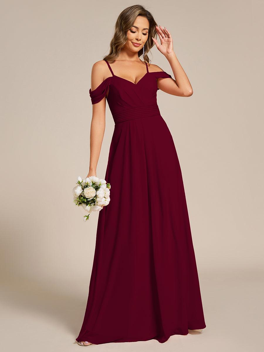 Robe de demoiselle d'honneur longue en mousseline à épaules dénudées et coupe trapèze multipositions #Couleur_Bordeaux