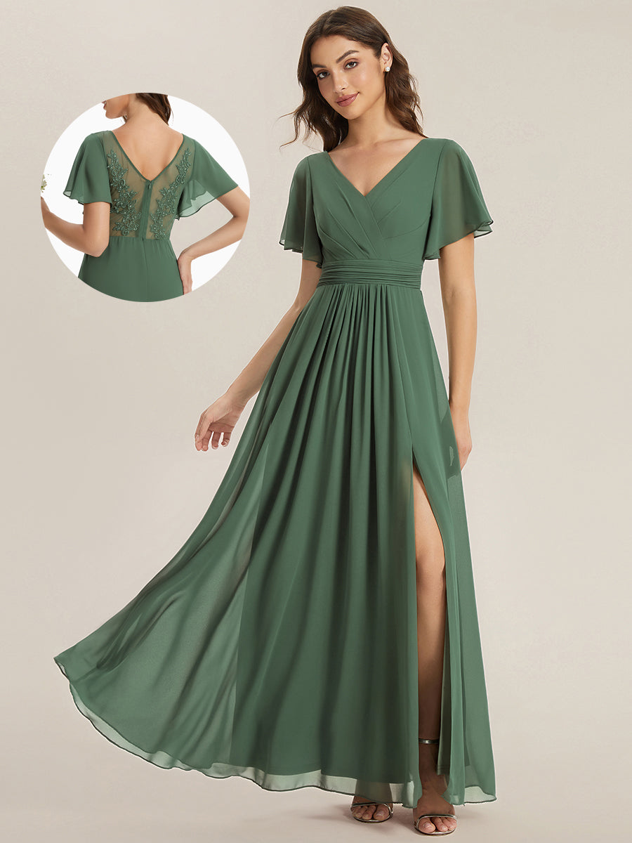robe longue à encolure en V à volants à manches courtes avec fente haute et détails en appliqué #Couleur_Eucalyptus