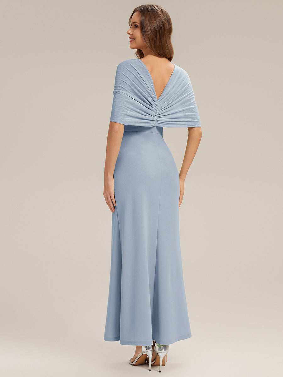 Robe maxi sans manches à bretelles avec un haut extensible et une fente haute sur la cuisse et un détail en nœud #Couleur_Bleu Glace