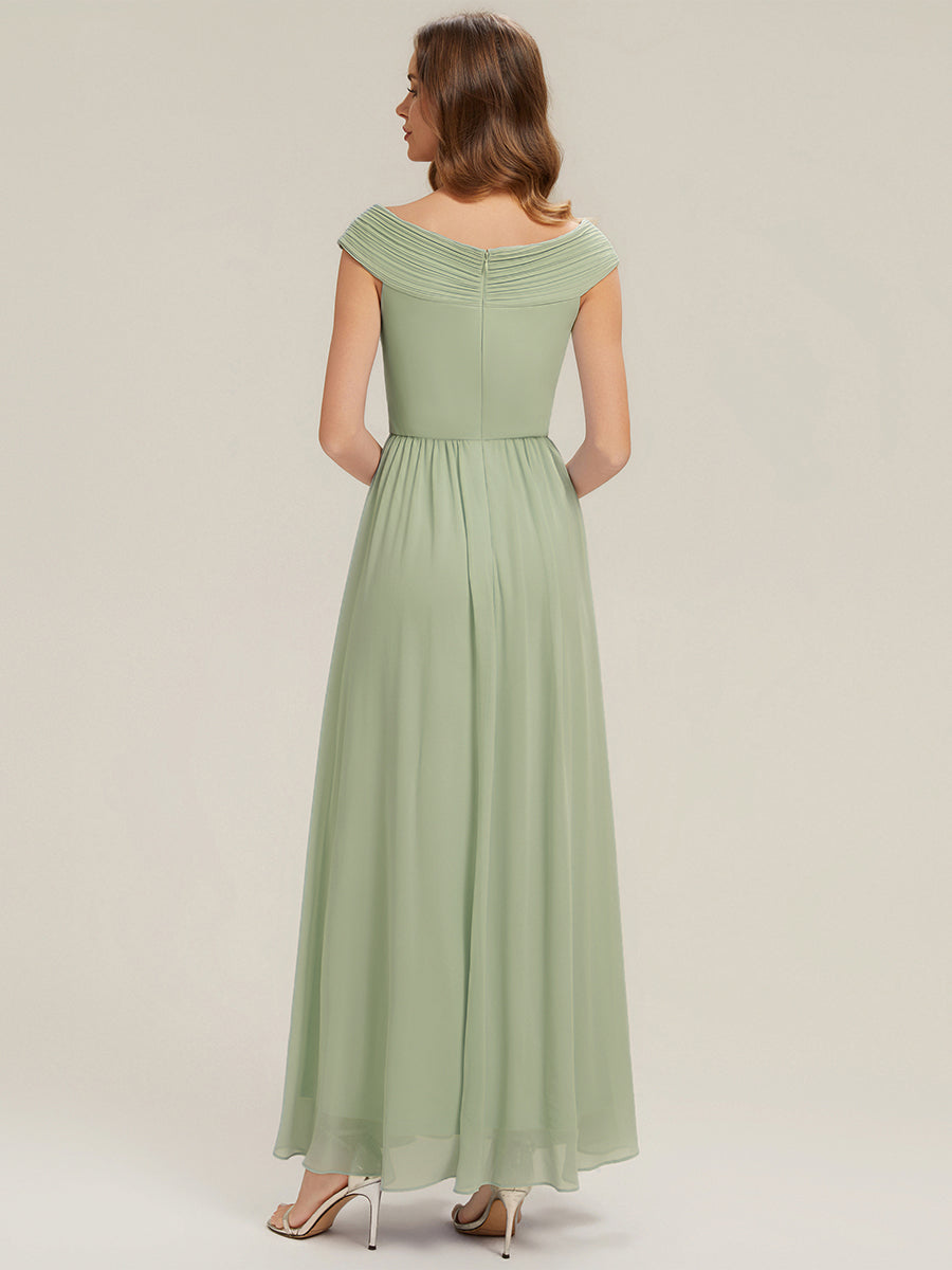 Robe longue sans manches décolletée en V avec une taille haute et des détails plissés #Couleur_Menthe Verte