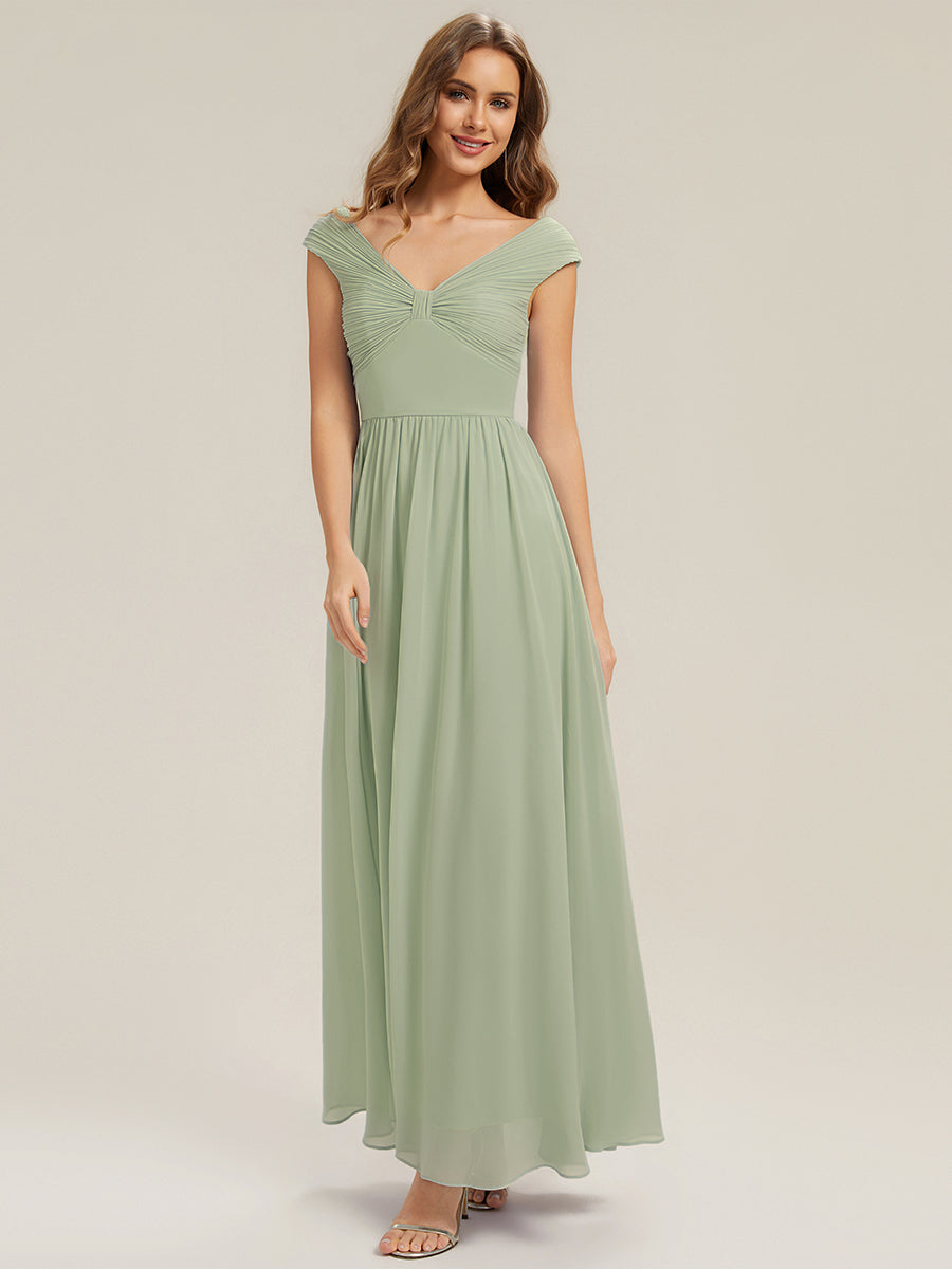 Robe longue sans manches décolletée en V avec une taille haute et des détails plissés #Couleur_Menthe Verte