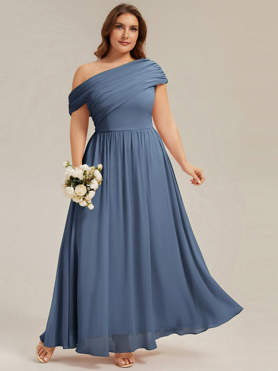 Robe longue asymétrique sans bretelles en A avec détail froncé #Couleur_Marine Fume