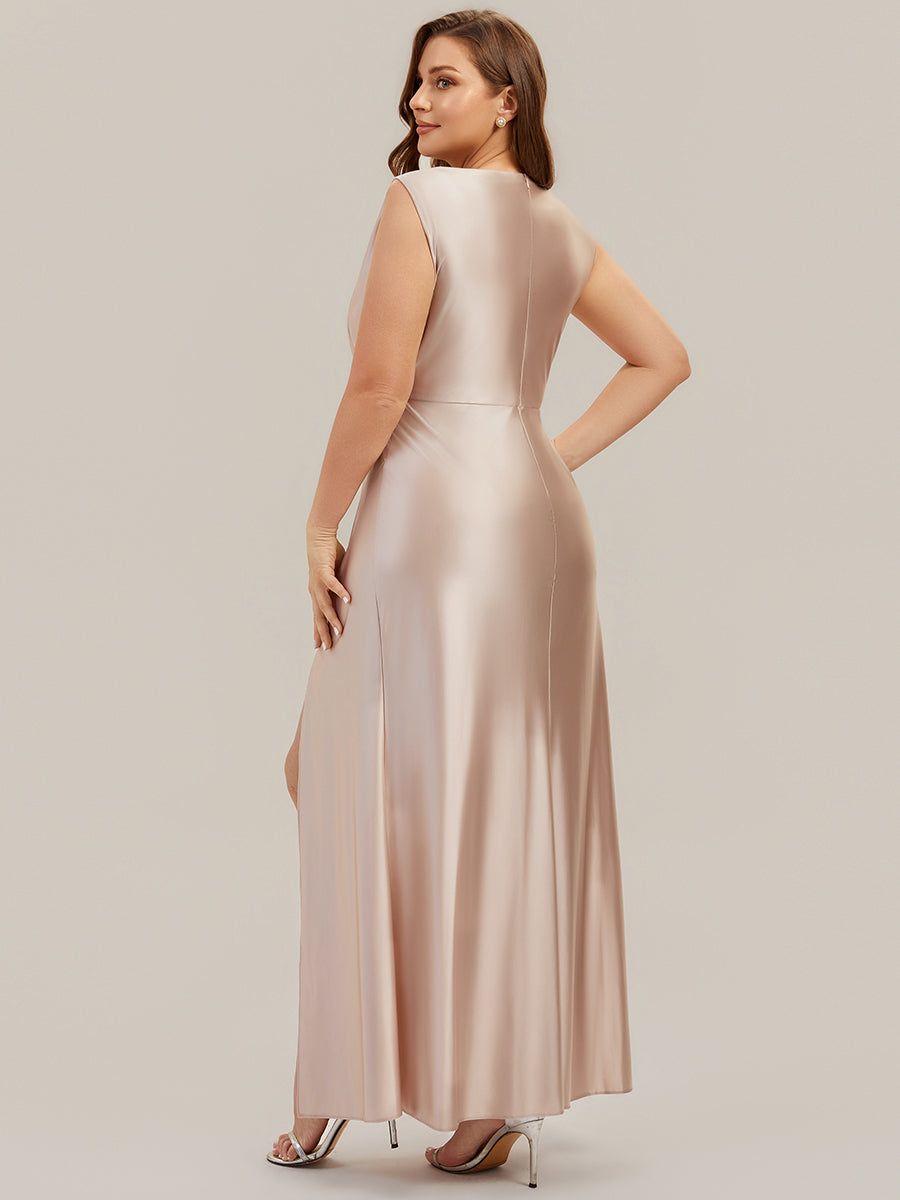 Robe sirène longue sans bretelles en stretch avec col drapé et fente haute sur la cuisse #Couleur_Champagner
