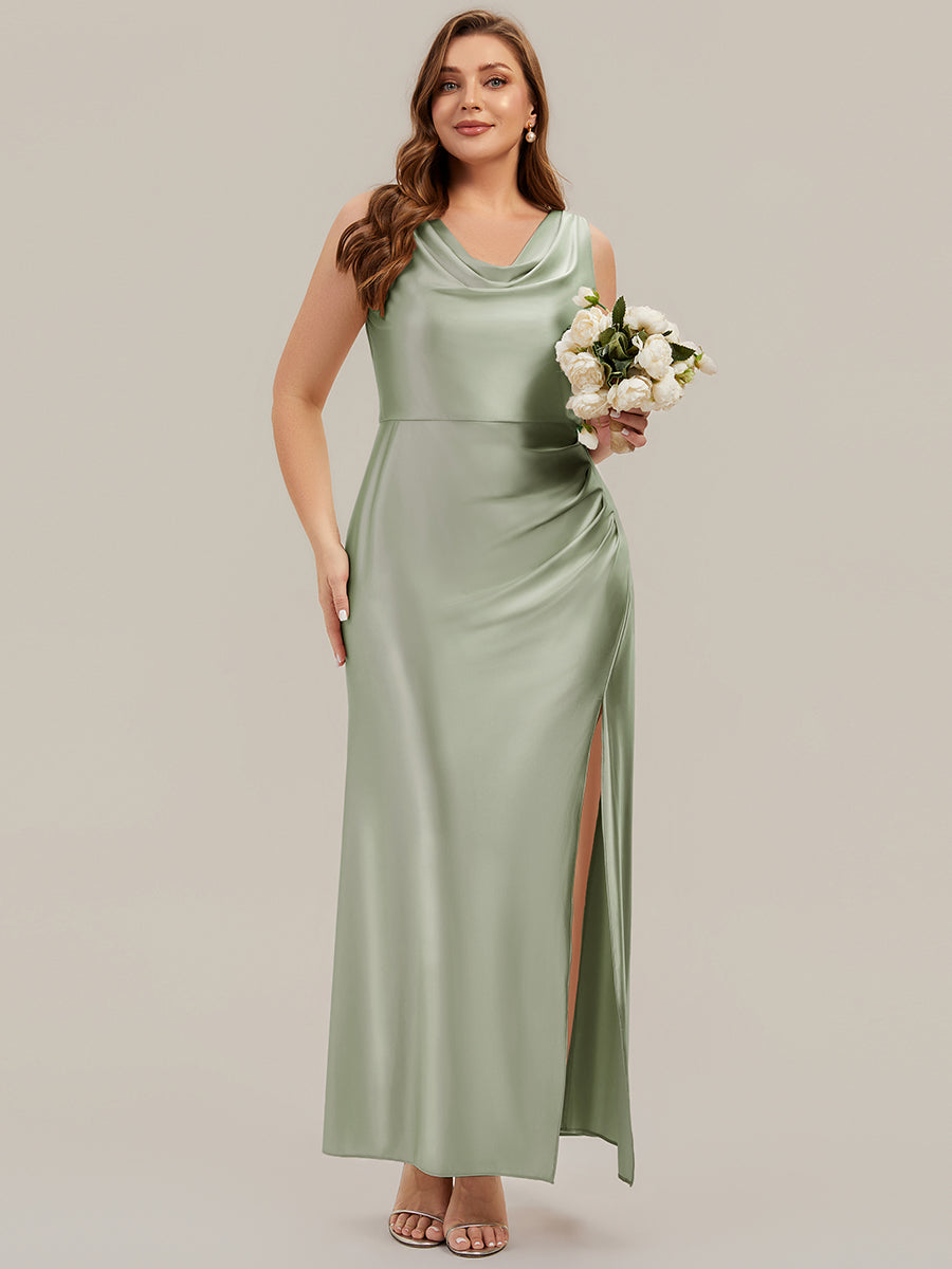Robe sirène longue sans bretelles en stretch avec col drapé et fente haute sur la cuisse #Couleur_Vert sauge