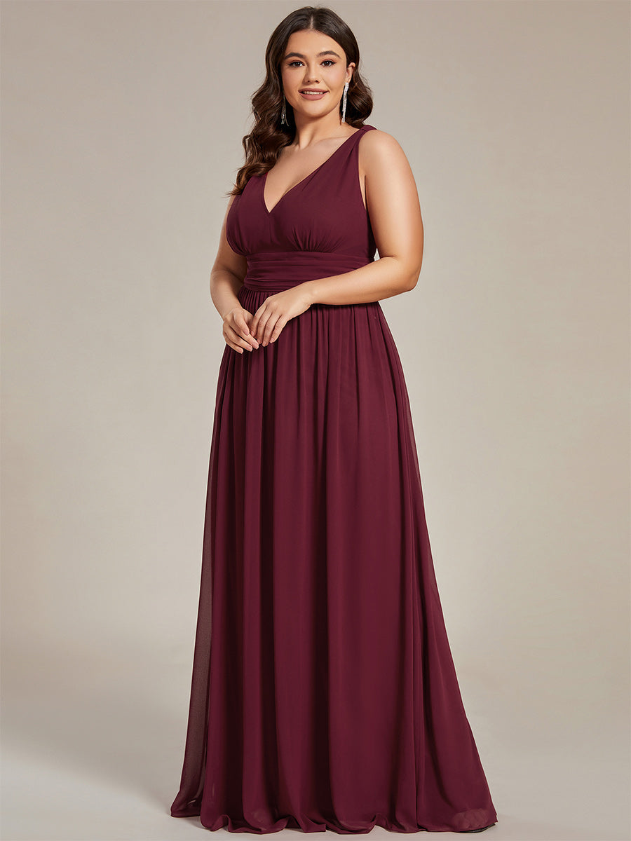 Robe de demoiselle d'honneur en mousseline à col en V #Couleur_Bordeaux