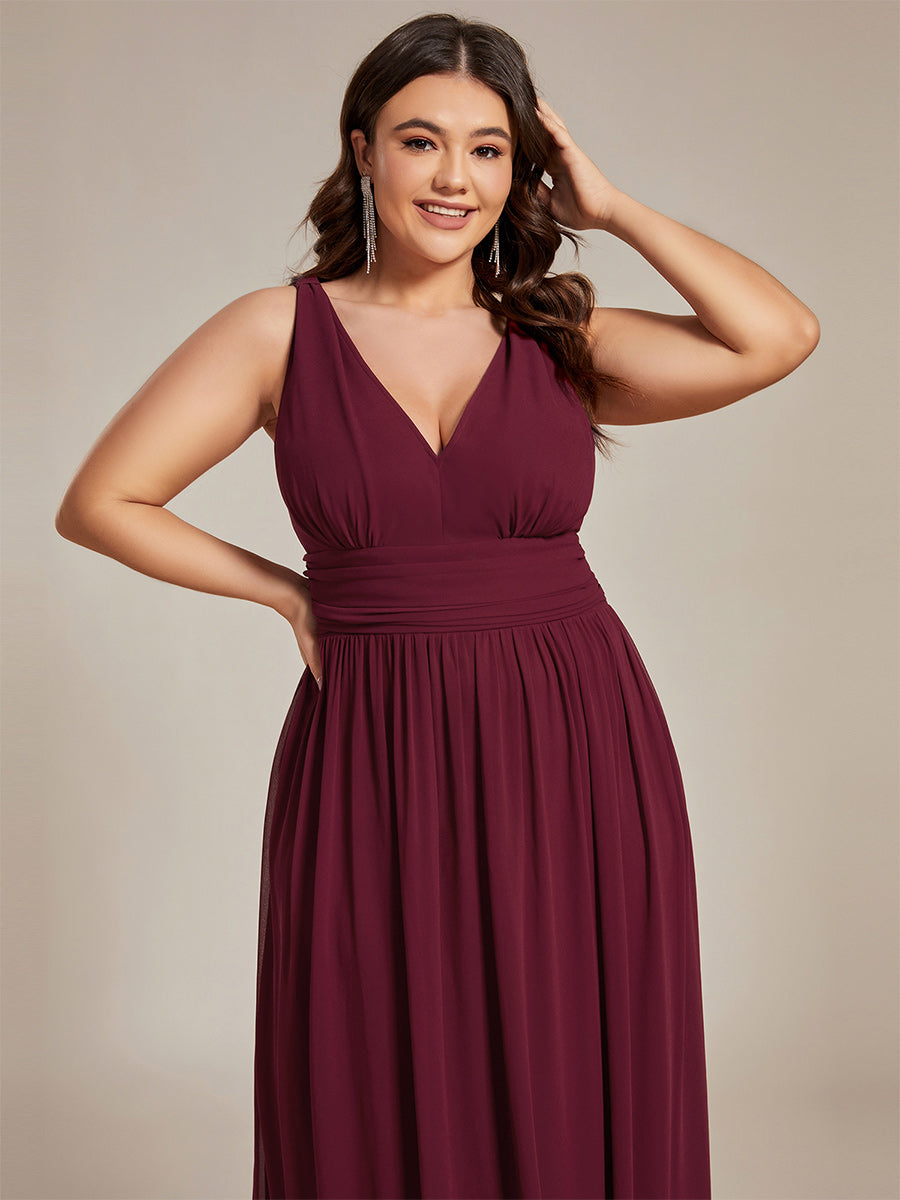Robe de demoiselle d'honneur en mousseline à col en V #Couleur_Bordeaux