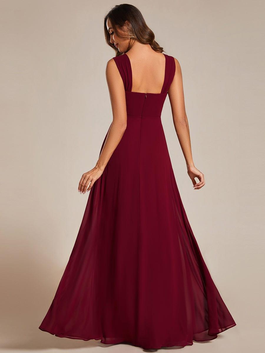 Robe d'invité de mariage trapèze en mousseline fluide à encolure ronde et longueur au genou #Couleur_Bordeaux