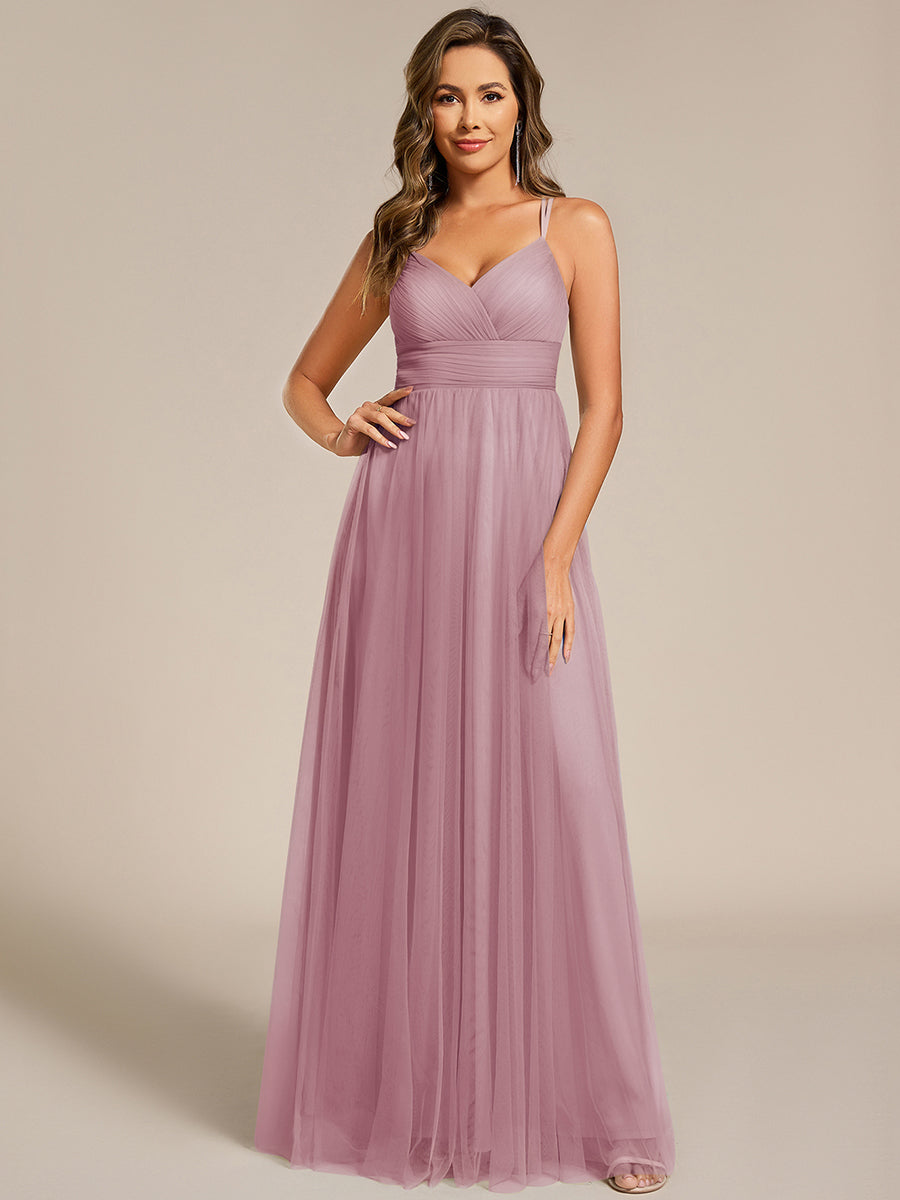 Robe de demoiselle d'honneur en tulle plissée sans manches à col en V et bretelles croisées au dos en dentelle #Couleur_Mauve