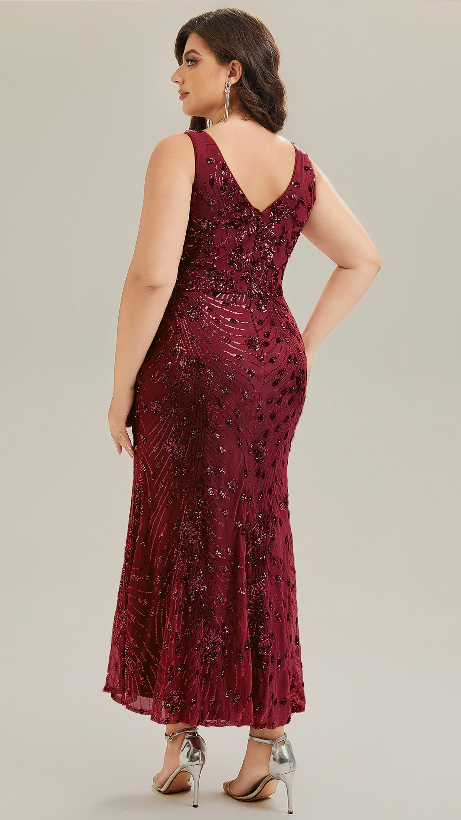 Robe maxi sirène sans bretelles en stretch haut avec décolleté en V noué #Couleur_Bordeaux