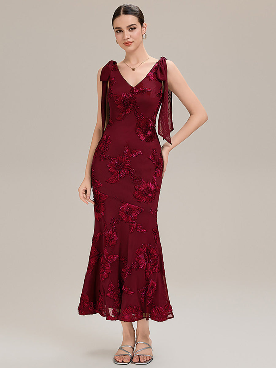 Robe de soirée chic sans manches sans bretelles en jersey extensible avec nœud à l'avant et rubans fluides #Couleur_Bordeaux