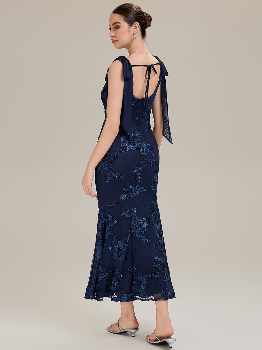 Robe de soirée chic sans manches sans bretelles en jersey extensible avec nœud à l'avant et rubans fluides #Couleur_Bleu Marine