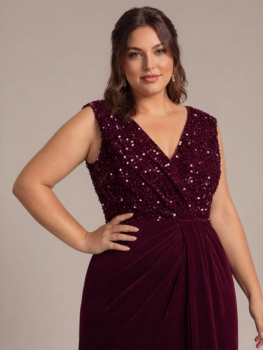 Robe asymétrique sans manches à décolleté en V et sequins longueur maxi #Couleur_Bordeaux