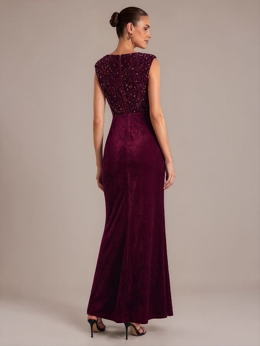 Robe asymétrique sans manches à décolleté en V et sequins longueur maxi #Couleur_Bordeaux