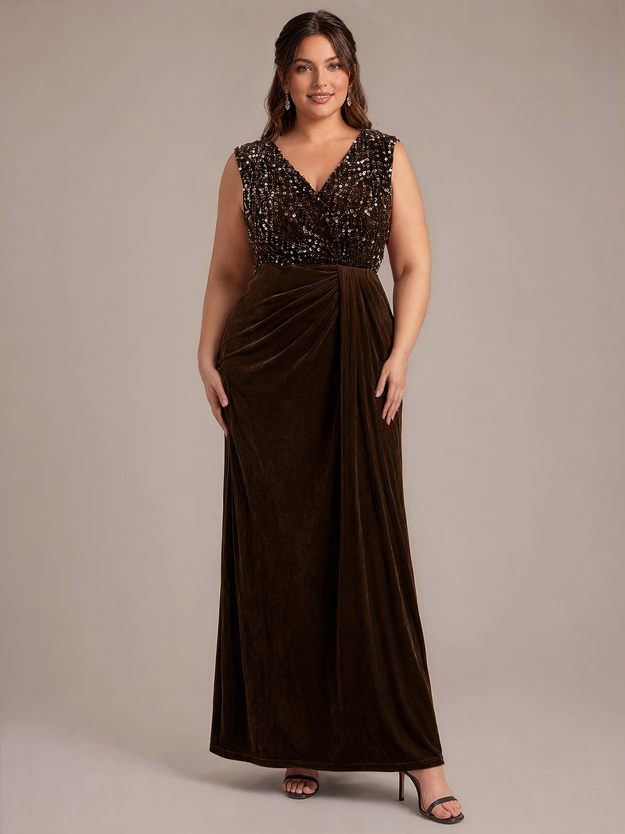 Robe asymétrique sans manches à décolleté en V et sequins longueur maxi #Couleur_Marron chocolat
