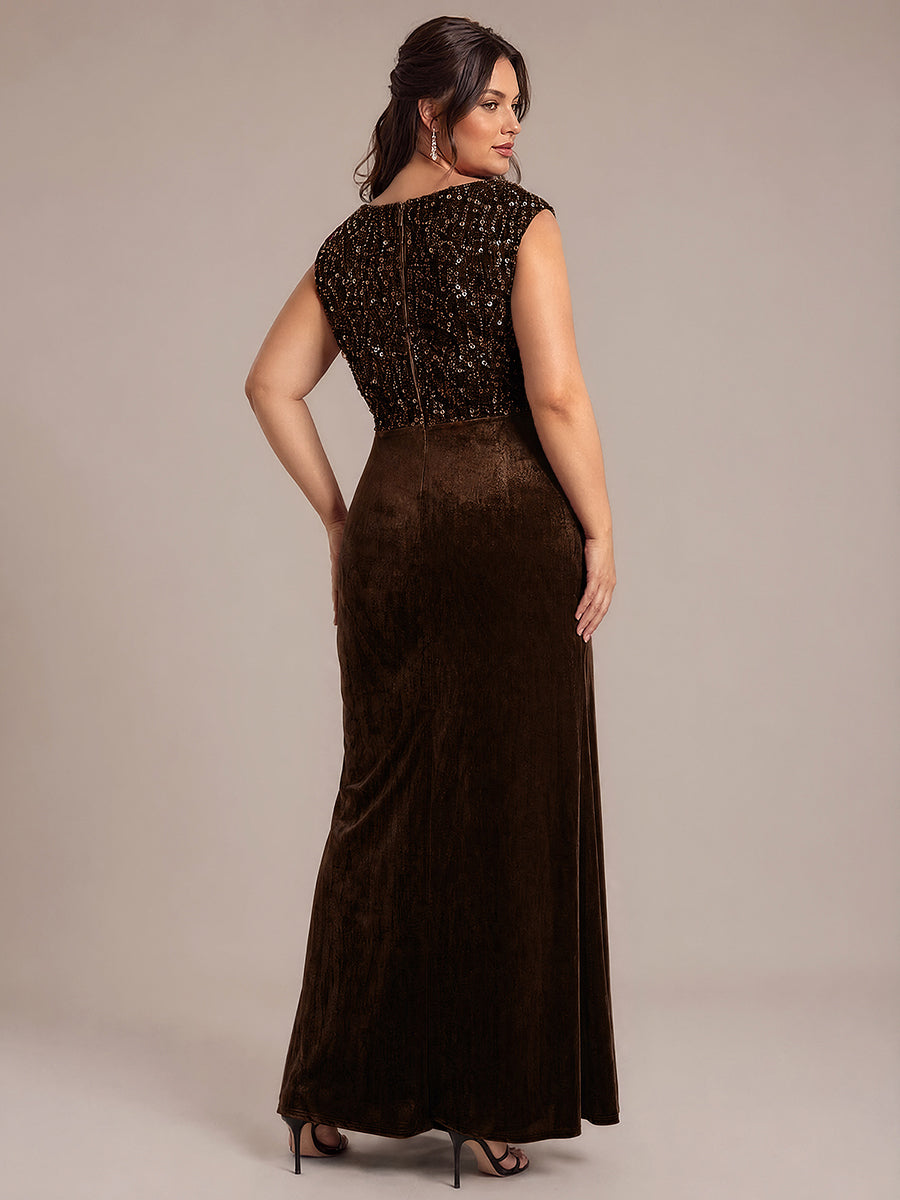 Robe asymétrique sans manches à décolleté en V et sequins longueur maxi #Couleur_Marron chocolat