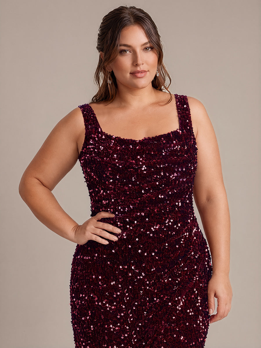 Robe maxi sans manches drapée en sequins avec décolleté carré et ourlet asymétrique #Couleur_Bordeaux