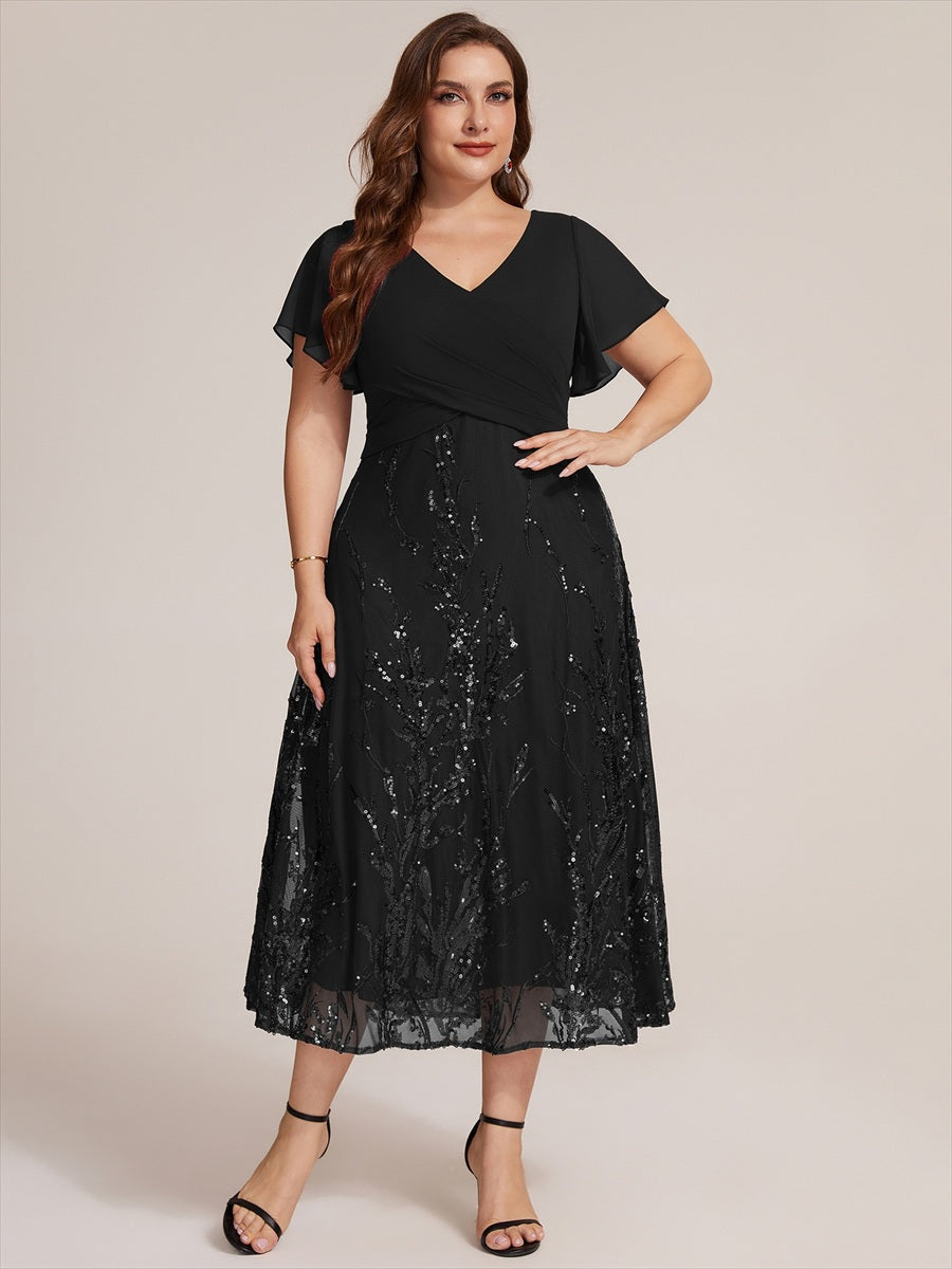 robe en ligne A avec manches courtes décolleté en V sequins longueur thé avec ourlet volanté #Couleur_Noir