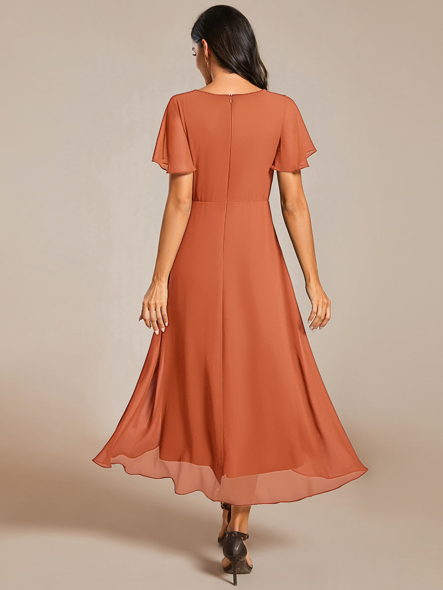Robe D'invité De Mariage En Mousseline De Soie Mi-Longue Plissée à Manches à Volants Et Col En V #Couleur_Melon Ambré