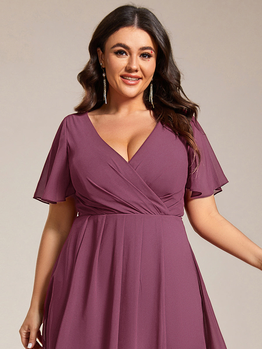 Robe D'invité De Mariage En Mousseline De Soie Mi-Longue Plissée à Manches à Volants Et Col En V #Couleur_Prune Foncée