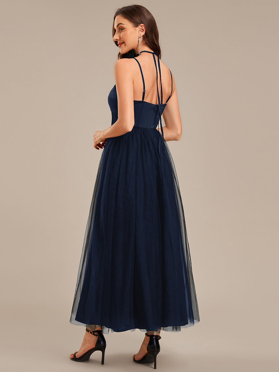 Robe de mariée sans manches en satin nouée sur le devant #Couleur_Bleu Marine