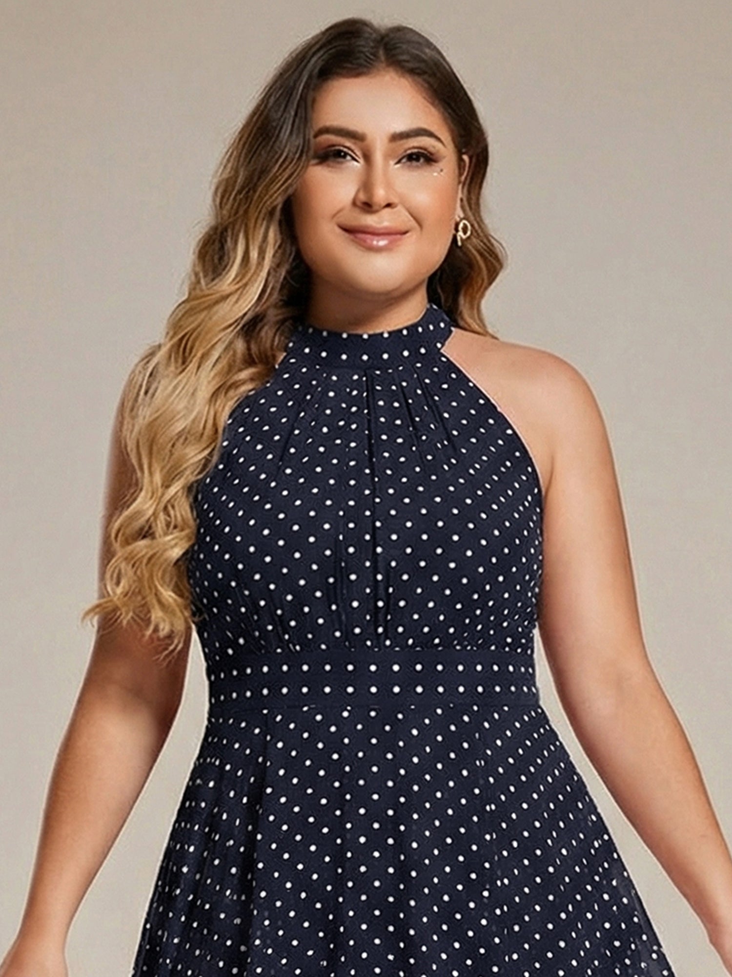 Robe d'invité de mariage mi-longue sans manches et col licou en mousseline de soie #Couleur_Pois Noirs