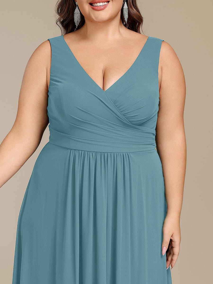 Robe d'invité de mariage trapèze en mousseline fluide à encolure ronde et longueur au genou #Couleur_Bleu Fume