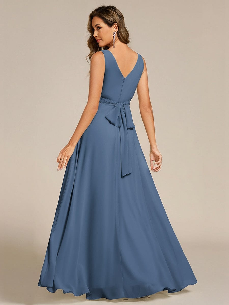 Robe d'invité de mariage trapèze en mousseline fluide à encolure ronde et longueur au genou #Couleur_Marine Fume