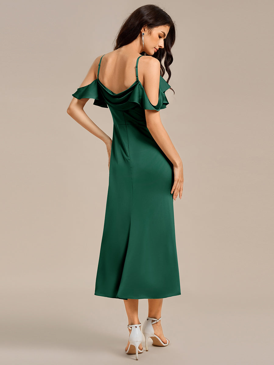 Robe mi-longue en satin à épaules dénudées et manches à volants #Couleur_Vert Fonce