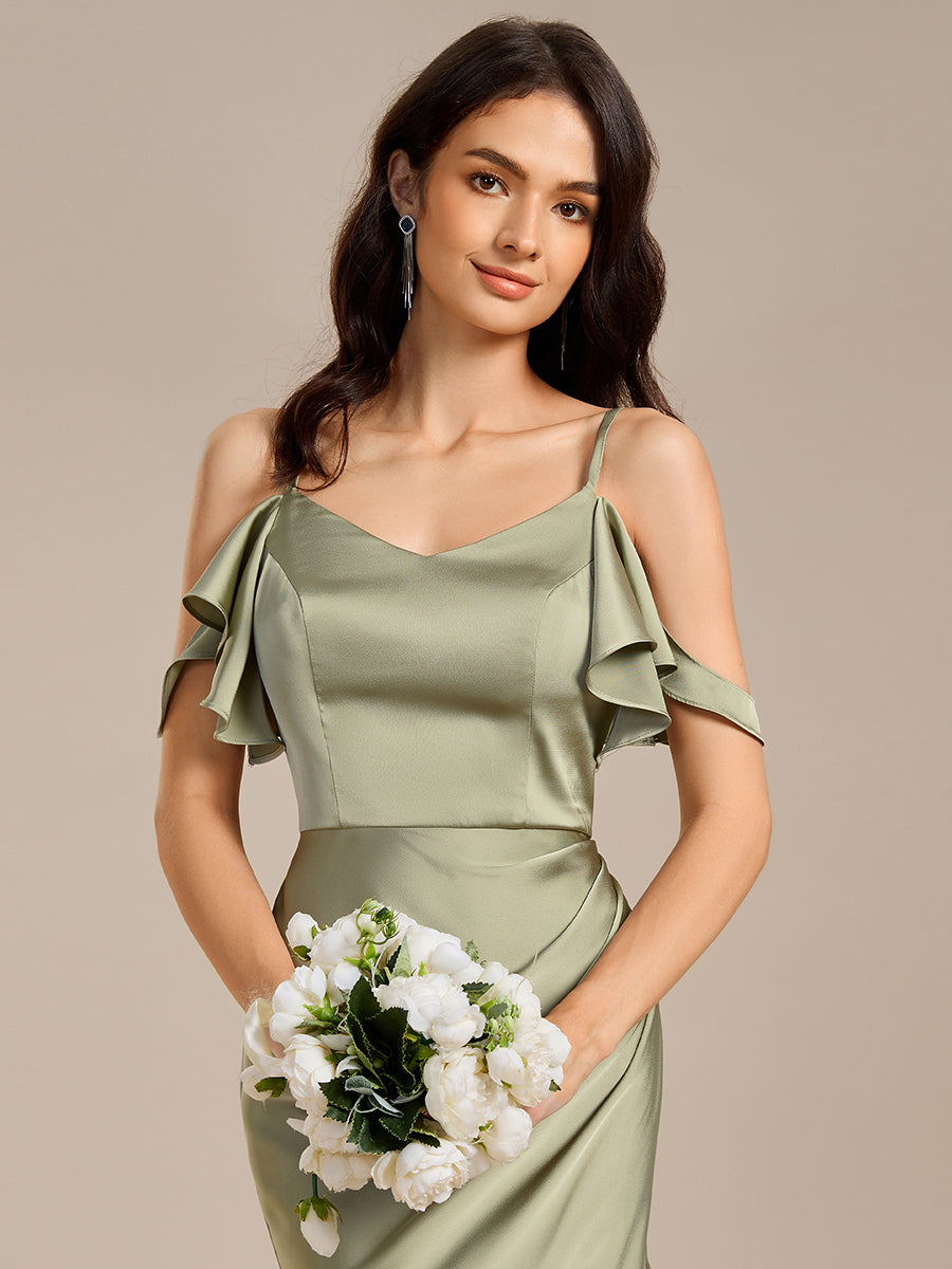 Robe mi-longue en satin à épaules dénudées et manches à volants #Couleur_Menthe Verte