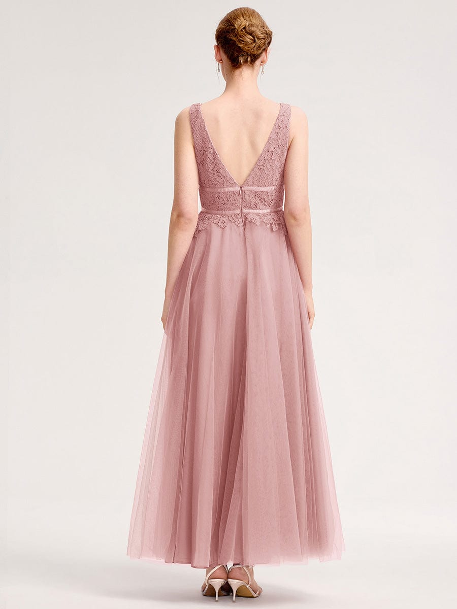 Robe d'invité de mariage trapèze en mousseline fluide à encolure ronde et longueur au genou #Couleur_Rose fumee