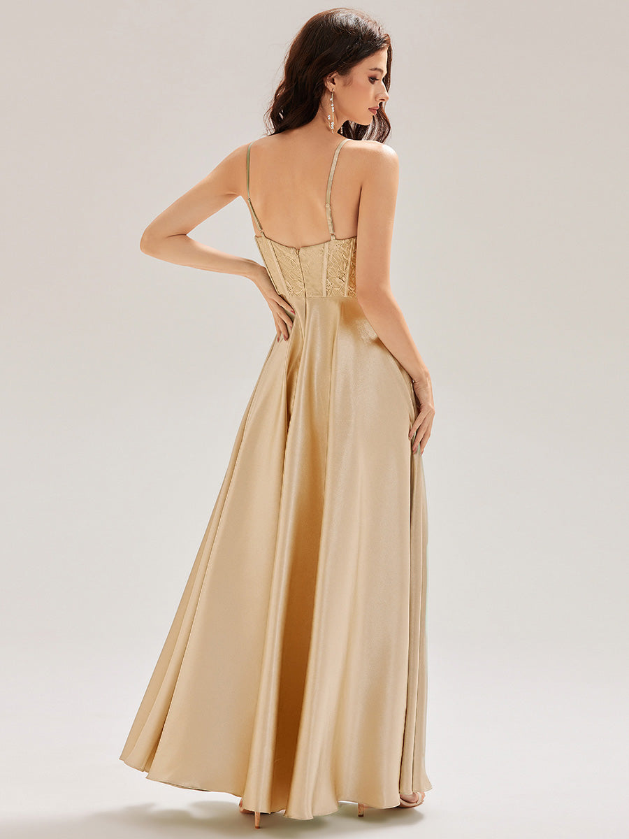 Robe de soirée longue sans manches col V à détails contrastés #Couleur_Charbon