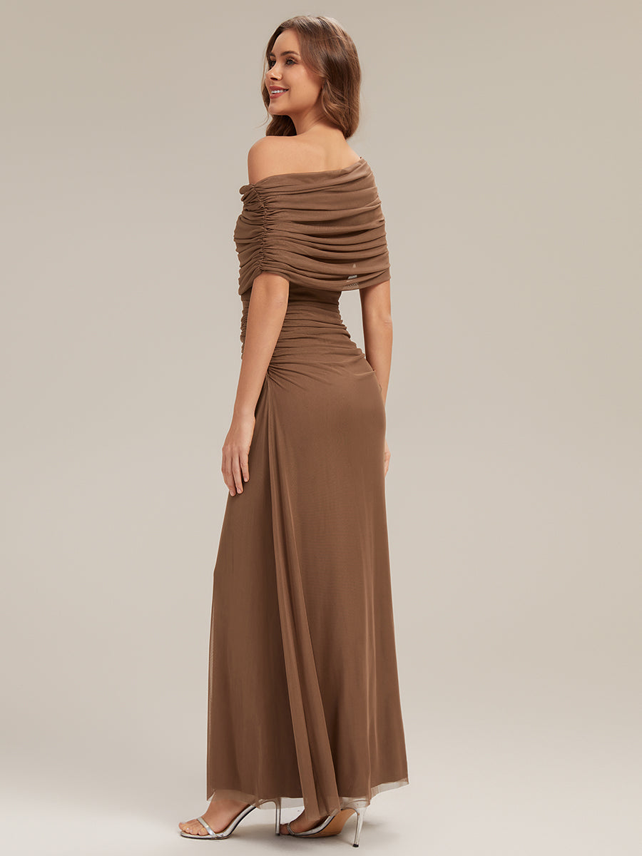 Robe maxi moulante à épaules dénudées et manches courtes avec nœud #Couleur_Brun