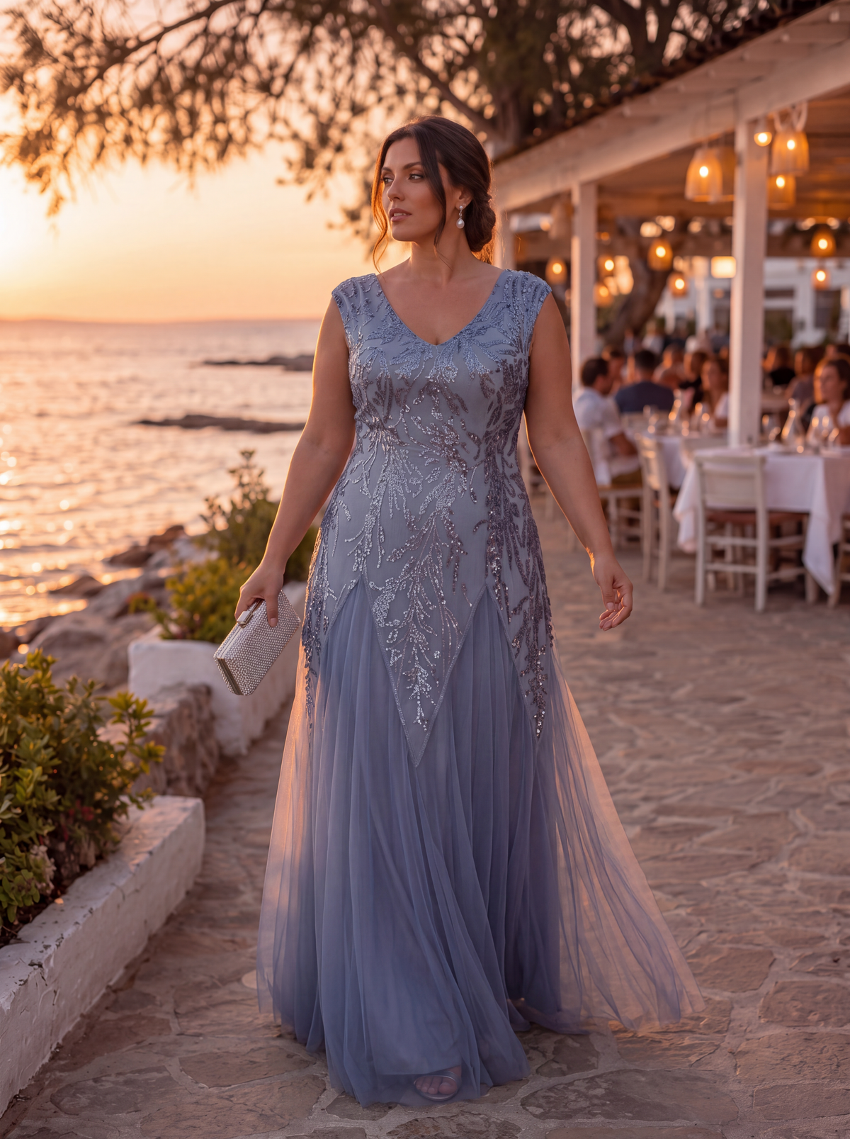robe longue sans manches décolletée en V brodée de fleurs en A #Couleur_Marine Fume