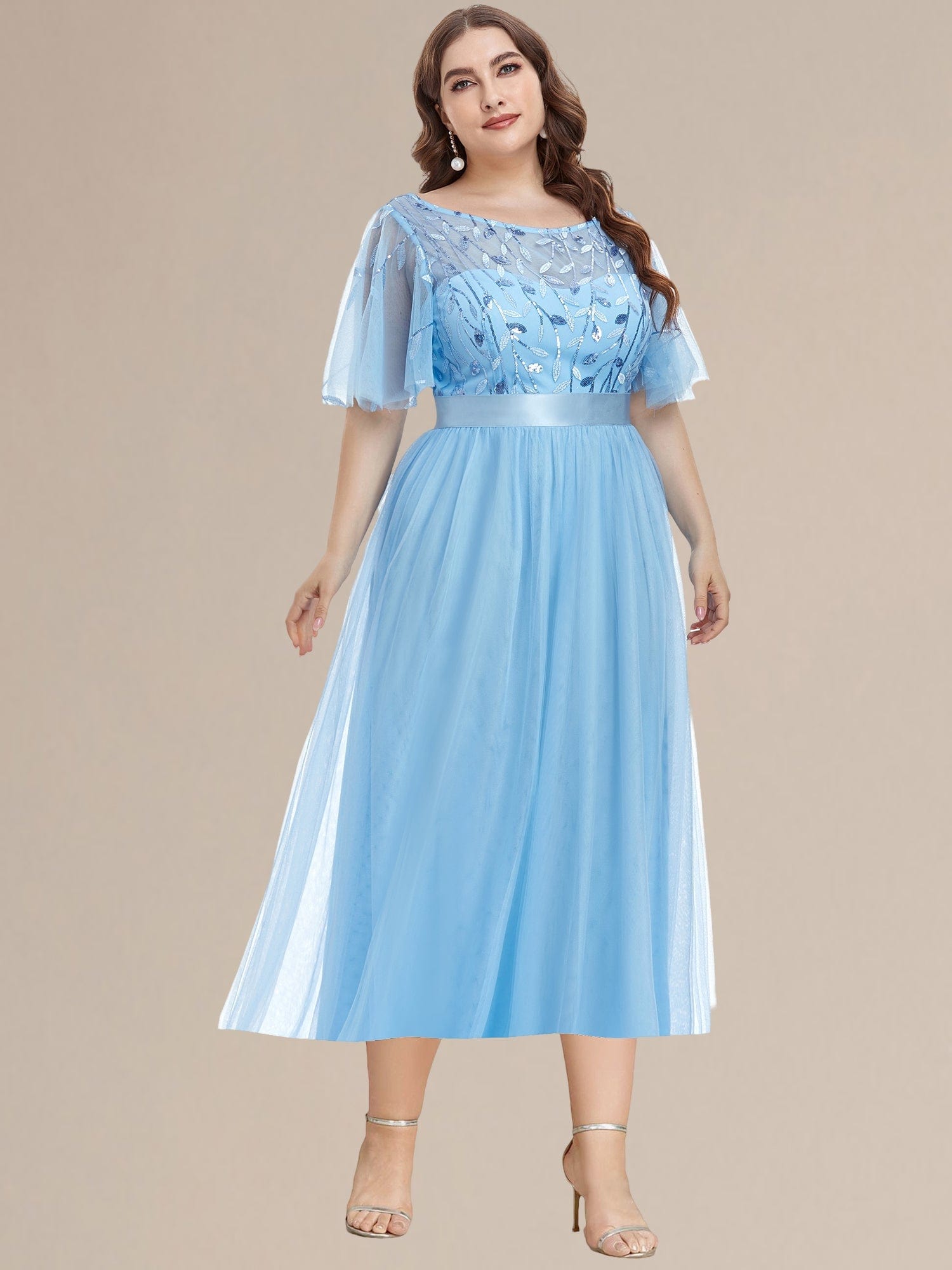 Robe d'invitée de mariage mi-longue à paillettes et feuilles #Couleur_Bleu Ciel