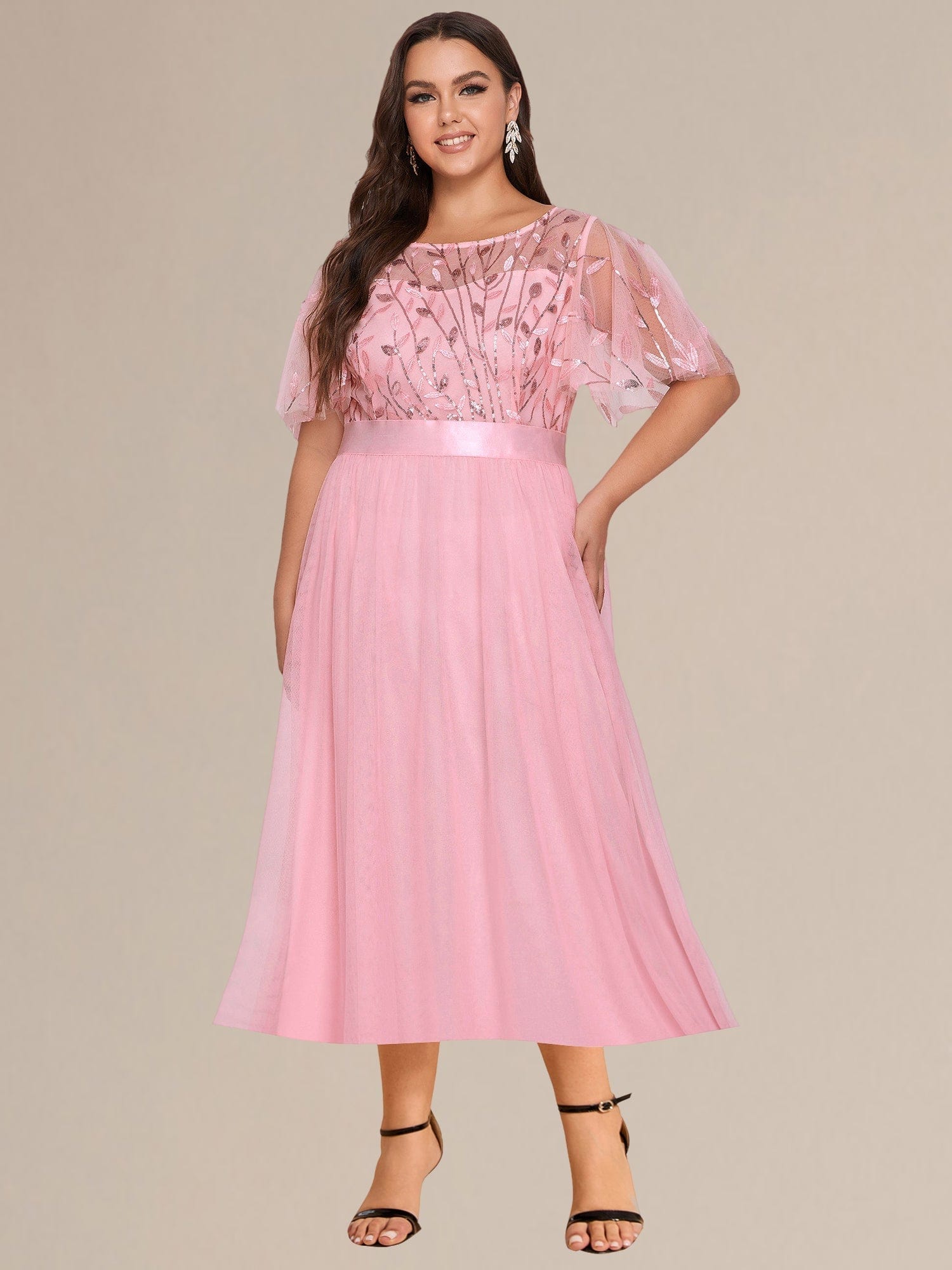 Robe d'invitée de mariage mi-longue à paillettes et feuilles #Couleur_Rose