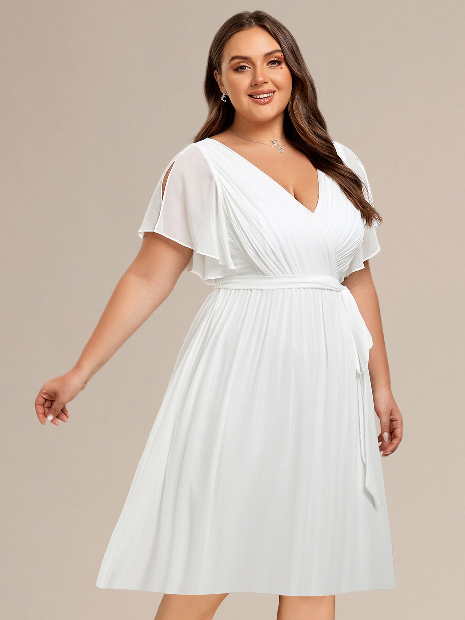Robe d'invité de mariage trapèze en mousseline fluide à encolure ronde et longueur au genou #Couleur_Blanc