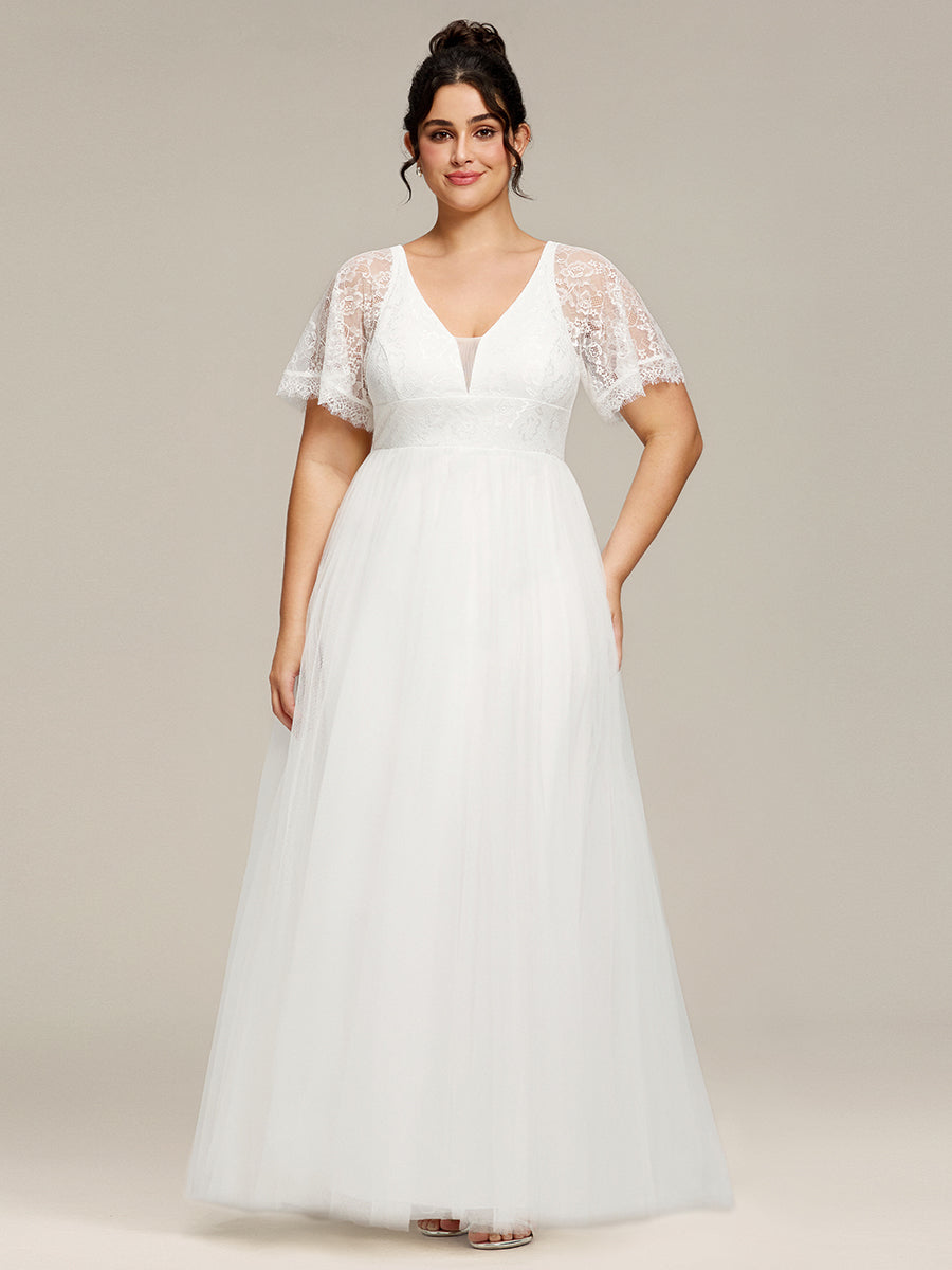 Robe de mariée en tulle avec col en V et manches plissées #color_Blanc